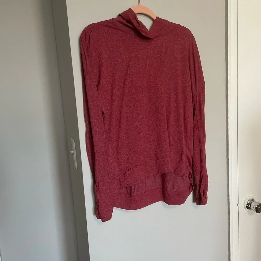 𝅺90 Degree By Reflex Light Hoodie